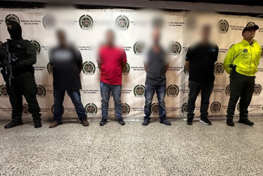 Captura de los supuestos integrantes del Clan del Golfo a quienes incautaron 2,4 toneladas de cocaína.