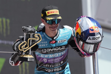 El piloto colombiano de Moto3 David Alonso, del CF Moto Aspar Team, ganó la semana pasada el Gran Premio de Cataluña de Motociclismo.