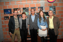 Los poetas: Carlos Mario Uribe, Alejandra Mets, Ómar Garzón, Yuliana Zuluaga y Héctor Hernando López.