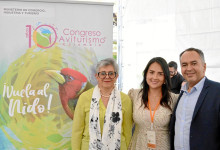 Patricia Lastra Alarcón, presidenta de Cotelco; Valentina Carvajal, directora ejecutiva de Cotelco Caldas, y Eduardo Andrés Grisales, alcalde de Chinchiná.