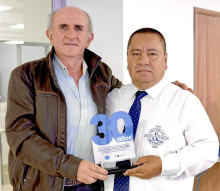 Álvaro Uribe y Alberto Casallas.