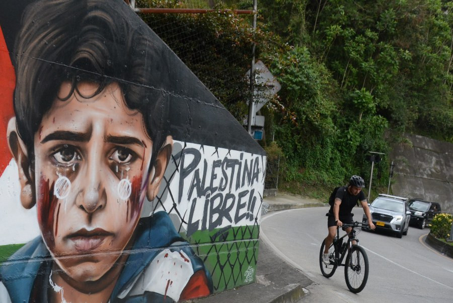 Un mural ubicado en la Avenida Alberto Mendoza de Manizales, a la altura de la urbanización El Trébol
